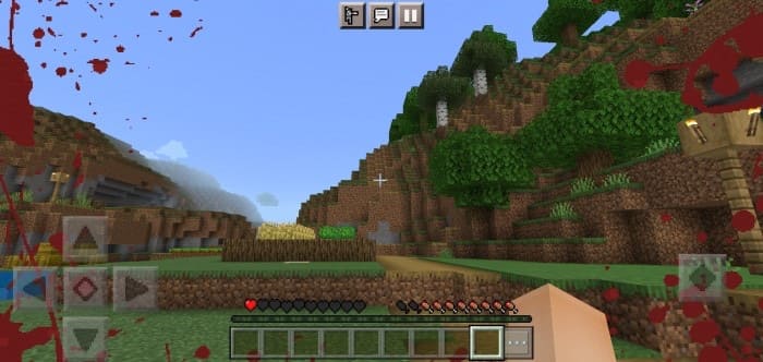 Blood on the screen in Minecraft PE (Bedrock)