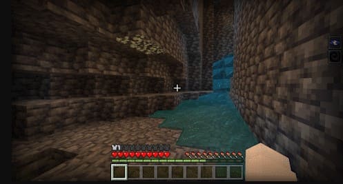 Night Vision Helmet in Minecraft PE (Bedrock)