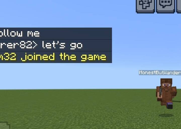 Offline player working as a lumberjack in Minecraft PE (Bedrock)